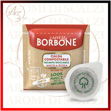 Carica l'immagine nel visualizzatore di Gallery, Miscela Red/Rossa di Caffè Borbone con cialde ESE da 44mm. Con un contenuto di 7,2g, per una tazza di caffè intenso e dall’aroma persistente, confezionate in atmosfera protettiva per preservare l’aroma.